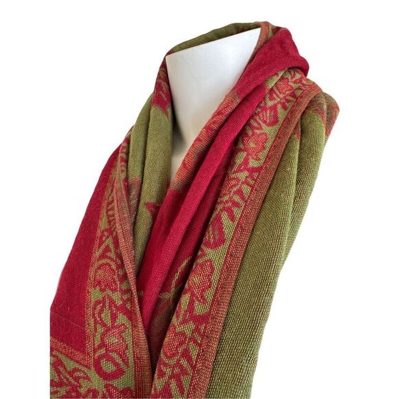 Collection 18 Red green leaf scarf fringe tassel Autumn - Picture 1 of 5